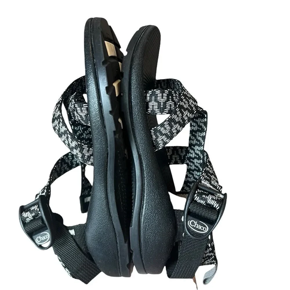 Chaco Z1 Sandals Tune Black White Pattern Big Kids Size 2